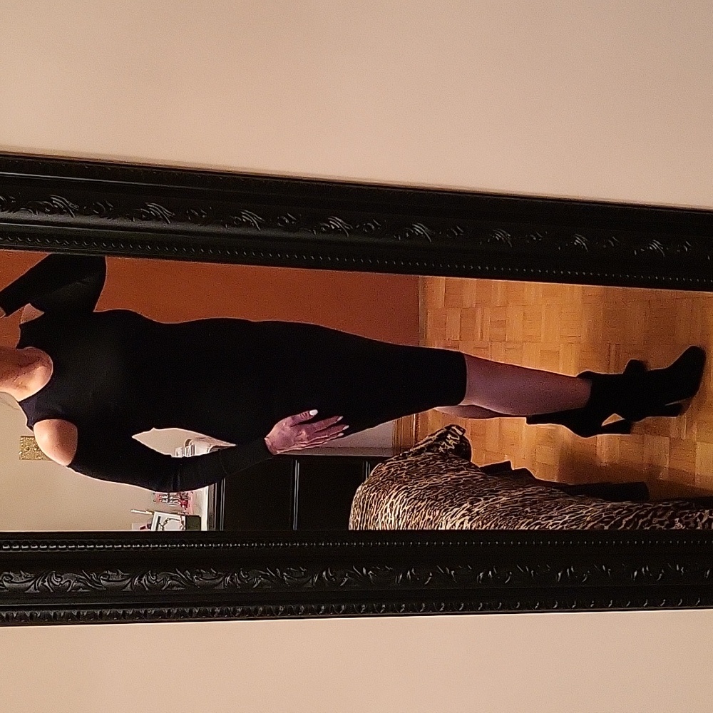 LIKE NEW Elegant Black Cold Shoulder Bodycon Knit Dress, XS - Picture 8 of 16